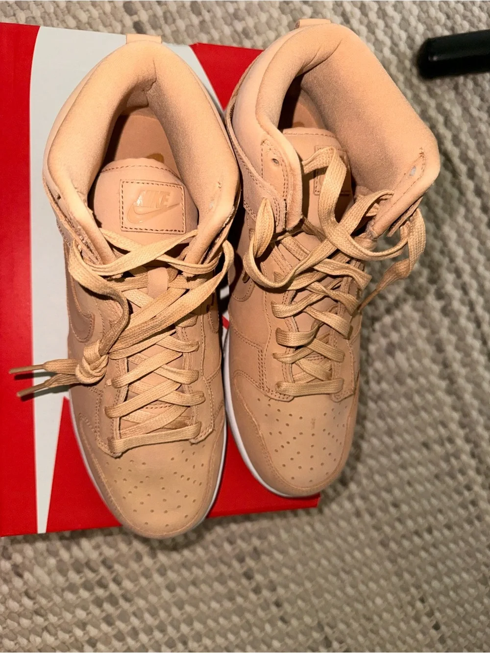 Nike Women’s Dunk High Premium Beige/Tan High-Top Sneakers Sz 10
